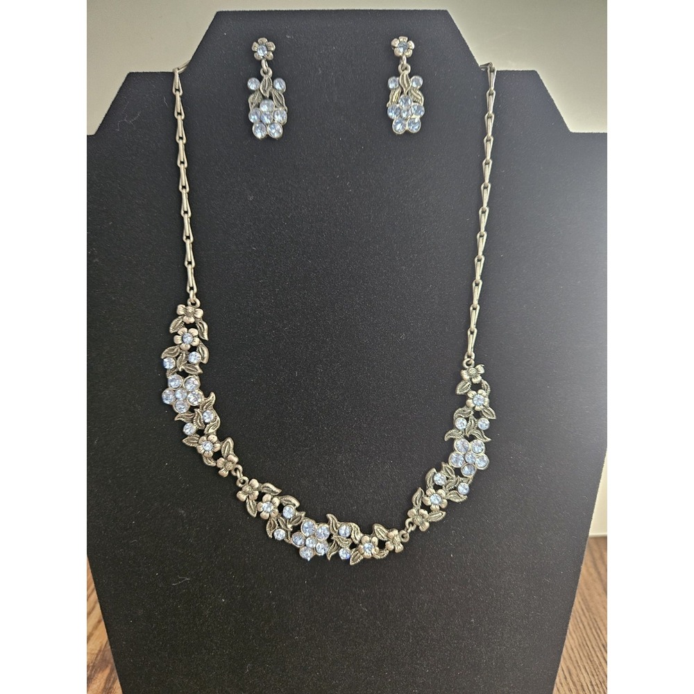 Vintage Coro Style Silver Tone Light Blue‎ Rhinestone Floral Choker Necklace Set